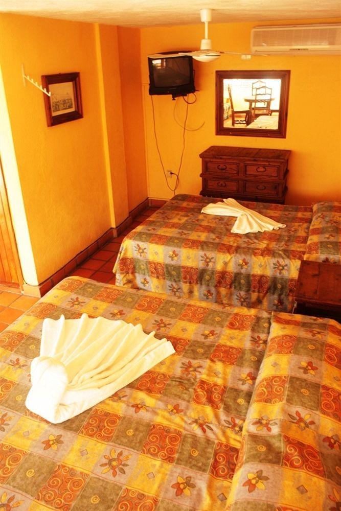 Casa Shaguiba Hotel Crucecita  ภายนอก รูปภาพ