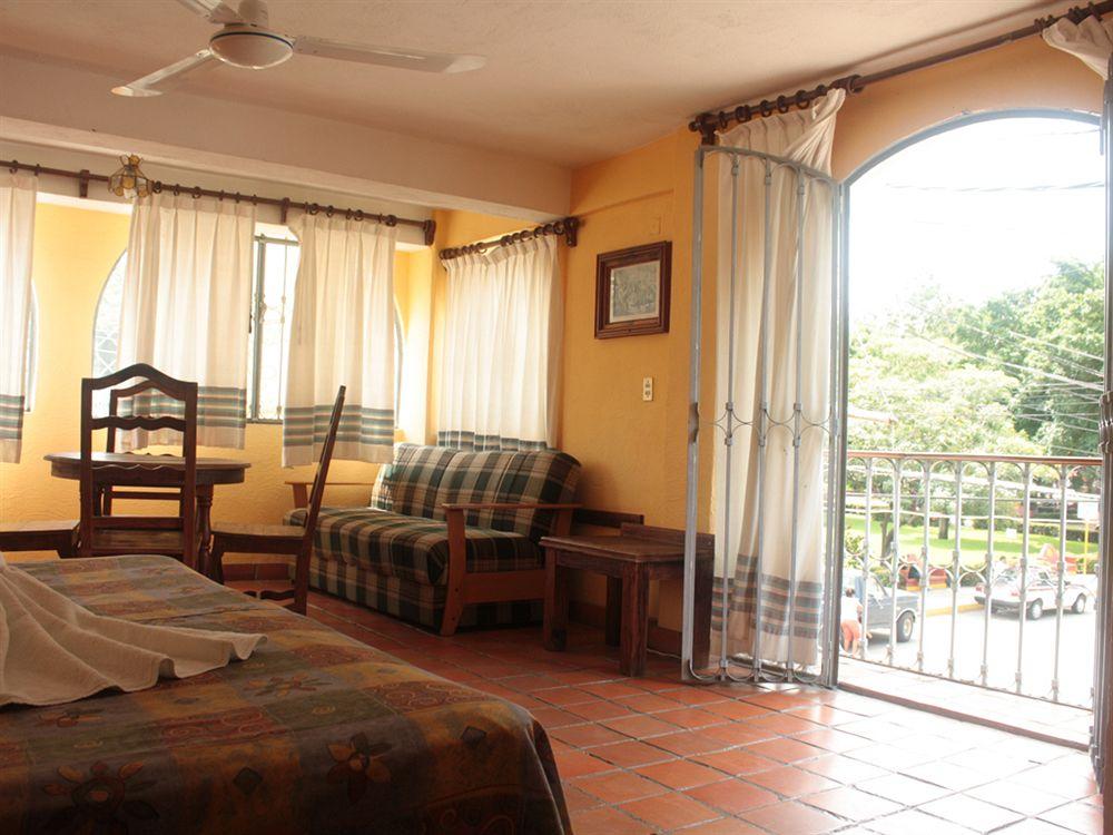 Casa Shaguiba Hotel Crucecita  ภายนอก รูปภาพ