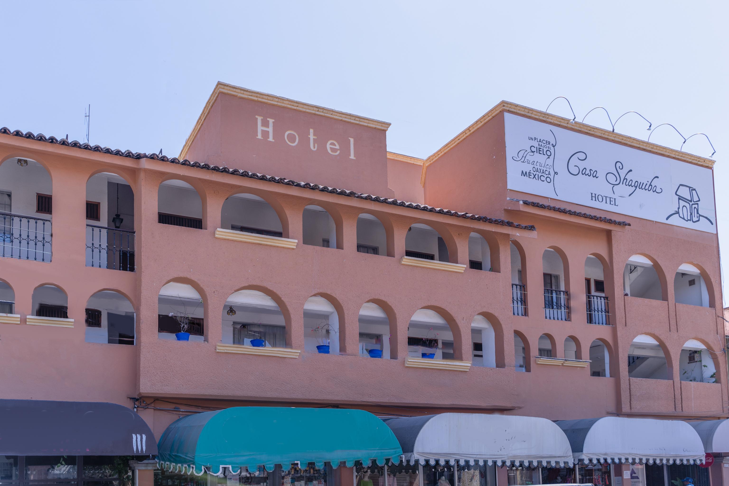 Casa Shaguiba Hotel Crucecita  ภายนอก รูปภาพ
