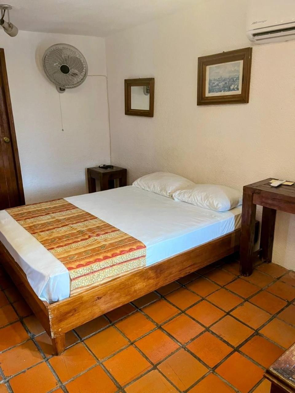 Casa Shaguiba Hotel Crucecita  ภายนอก รูปภาพ