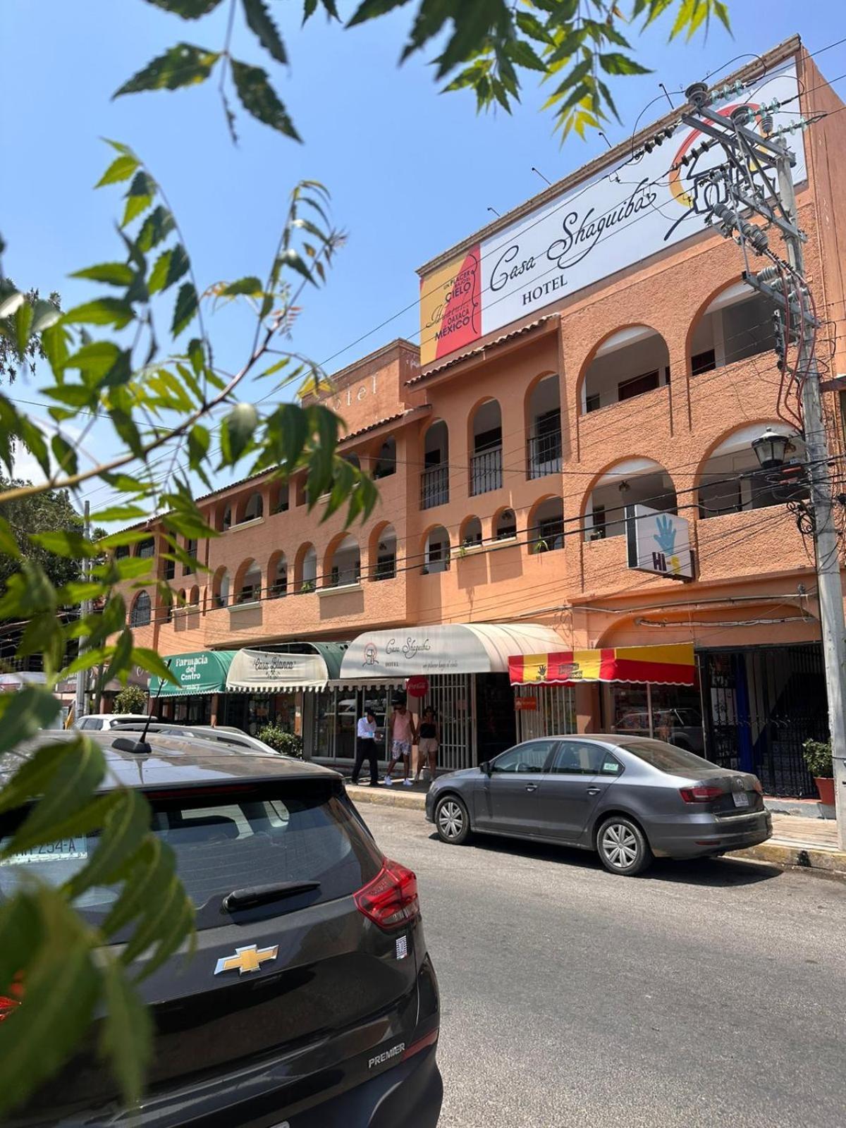 Casa Shaguiba Hotel Crucecita  ภายนอก รูปภาพ