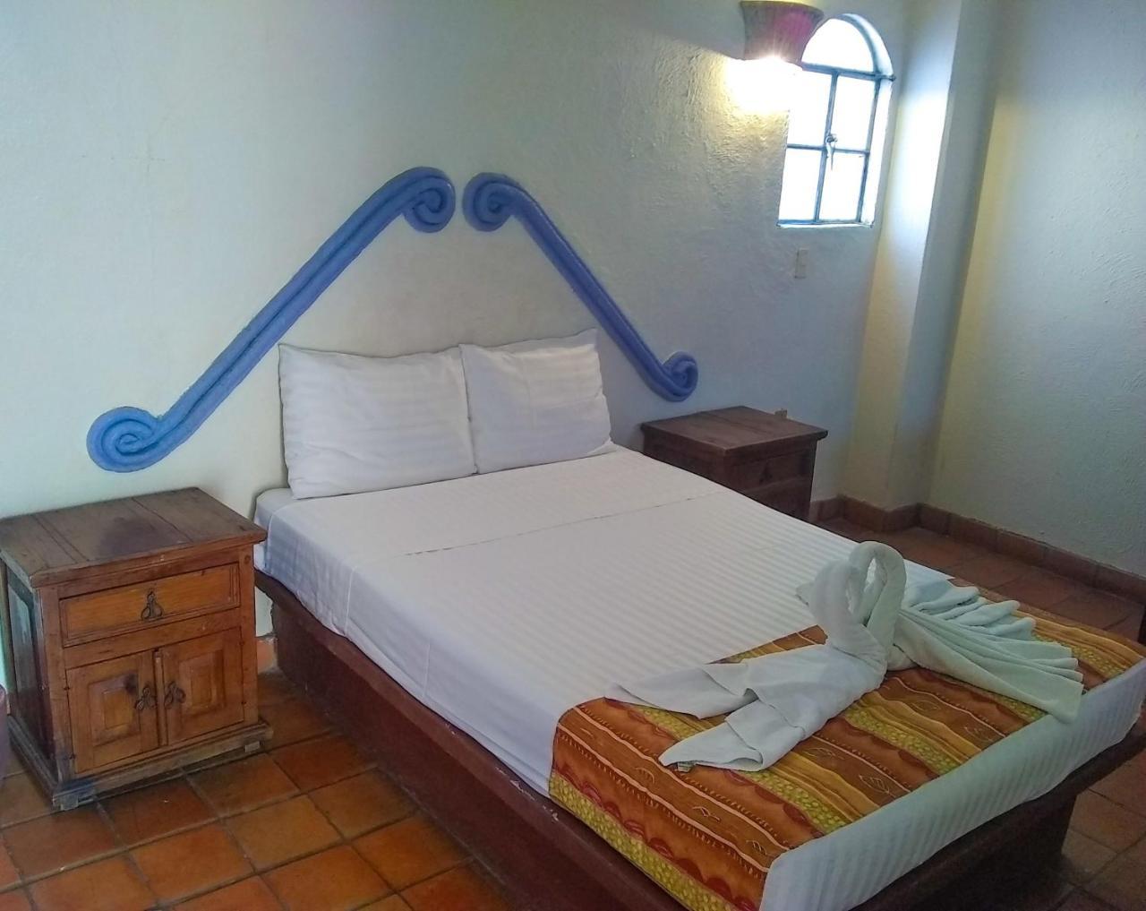 Casa Shaguiba Hotel Crucecita  ภายนอก รูปภาพ