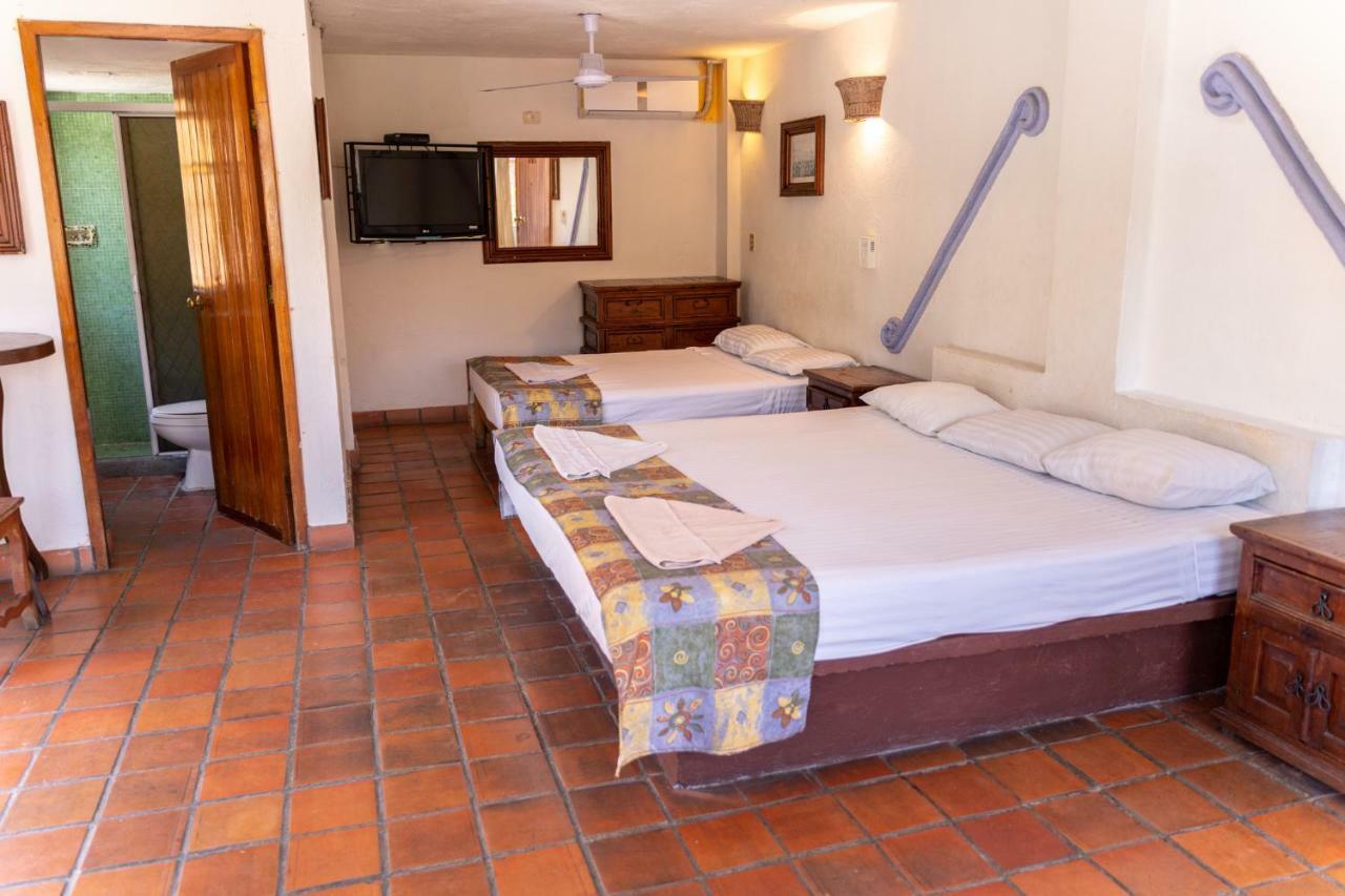 Casa Shaguiba Hotel Crucecita  ภายนอก รูปภาพ